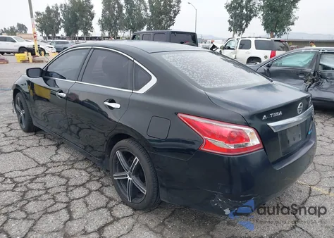 2013 Nissan Altima 2.5 S z USA, uszkodzony, nr VIN 1N4AL3AP7DC199423